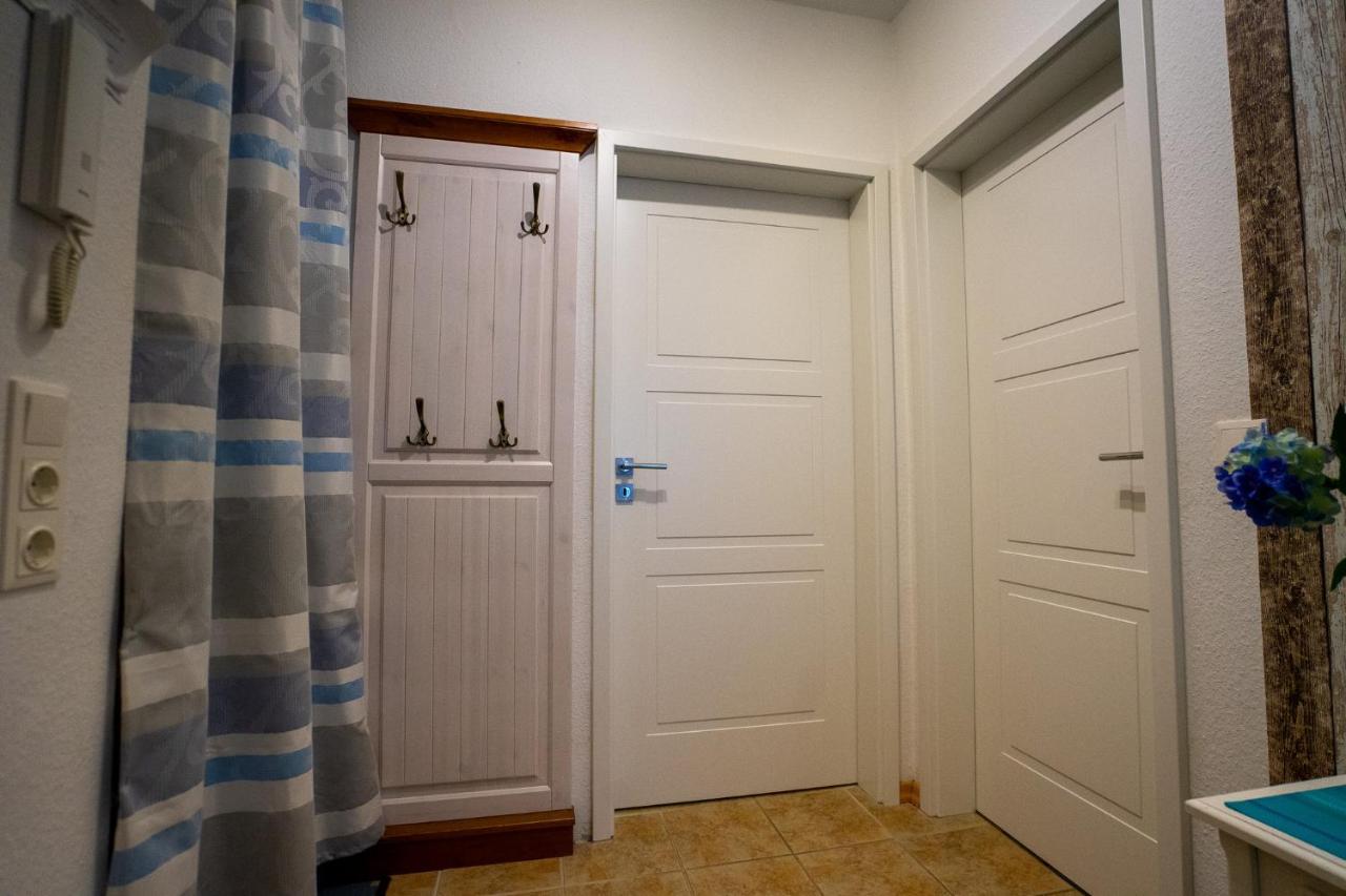 Hohenzollernpassage Wohnung Seemoewe Busum Bagian luar foto